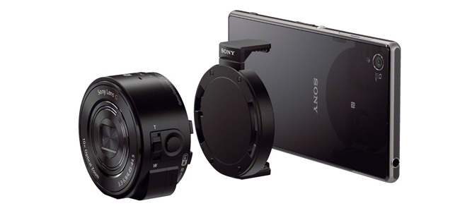 Sony Cyber-shot DSC-QX10 and mount (supplied) with the Xperia Z1