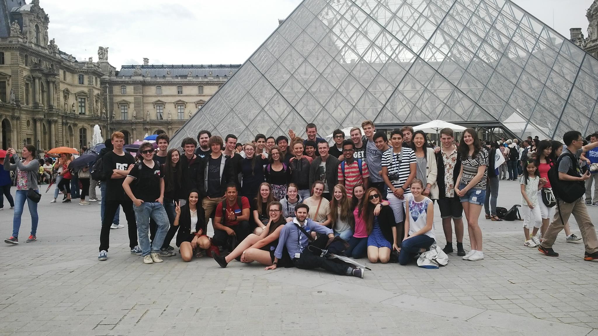 Young scientists at the Louvre, Paris