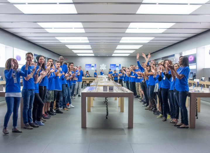 The art of working in an Apple store, while not an Apple employee (video) -  Gear | siliconrepublic.com - Ireland's Technology News Service