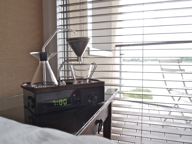 Barisieur coffee-making alarm clock