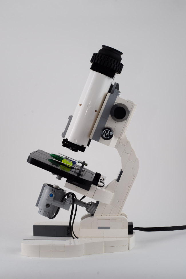 Lego Microscope by Carl Merriam