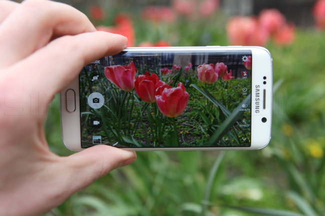 Samsung S6 Edge smartphone