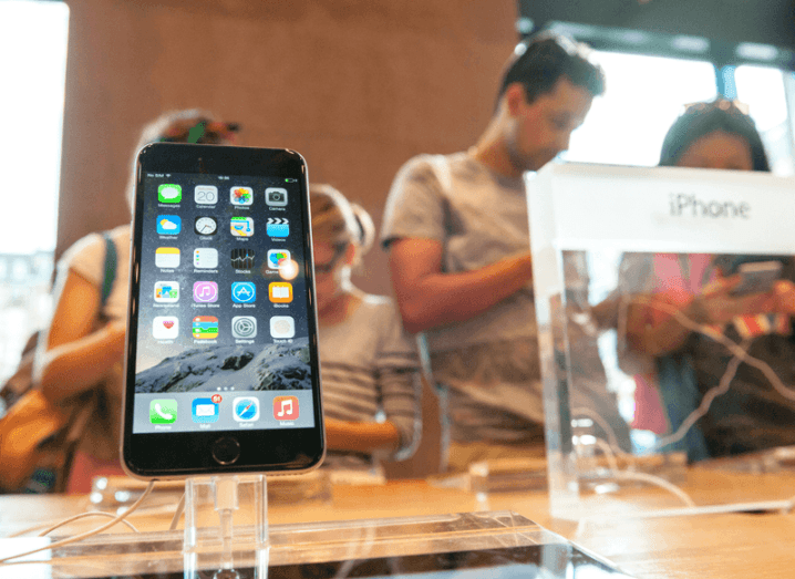 apple-iphone-cisco
