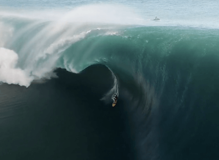 surfing-tahiti