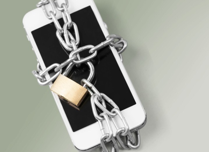 iphone-security-apple-shutterstock