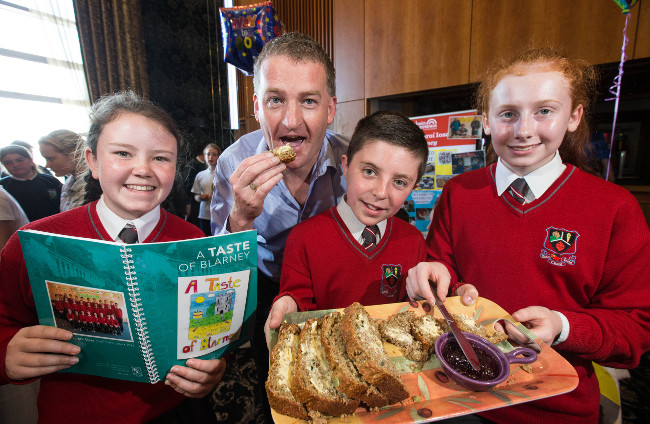 Pictured at the Cork JEP showcase were pupils from Scoil Chroí rosa, Blarney, Co. Cork, (l-r) Hannah Quill, Mark O'Callaghan, and Rachel O'Connor, with Aiden Lee, Eolas International – via Cathal Mooney