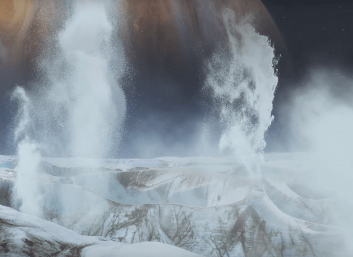 Europa water vapour plumes