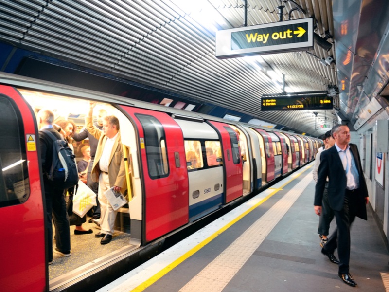 The London Underground will have full 4G signal on trains in 2019