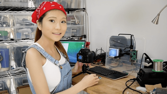 Chinese Maker Naomi Wu (AKA SexyCyborg) configures a Raspberry Pi 2. Image: Naomi Wu/Wikimedia Commons (CC BY-SA 4.0)