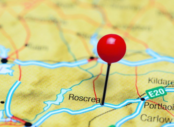 Picture of a pin on a map of Ireland pinpointing Roscrea.