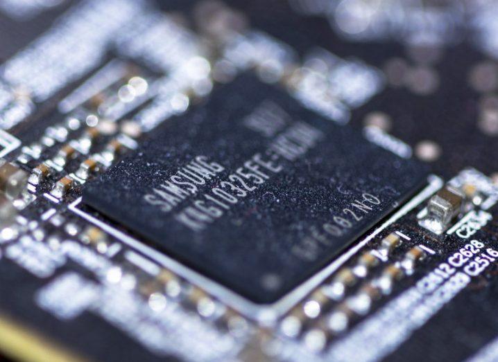 A close-up of a Samsung chip on a circuit board.