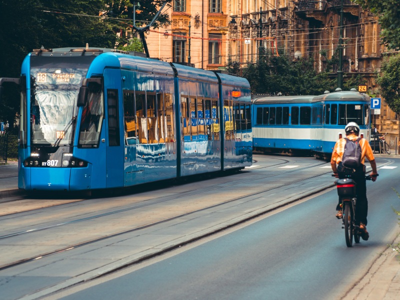 Electric cars aren’t enough to hit climate goals – public transport is also key
