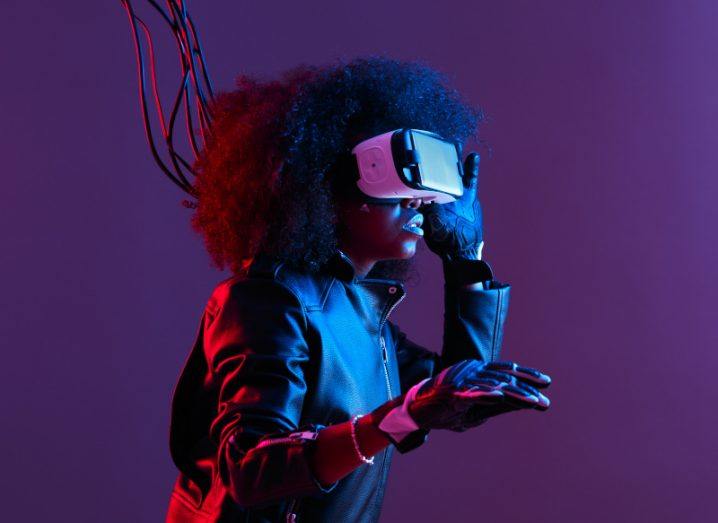 Woman wearing a VR headset.