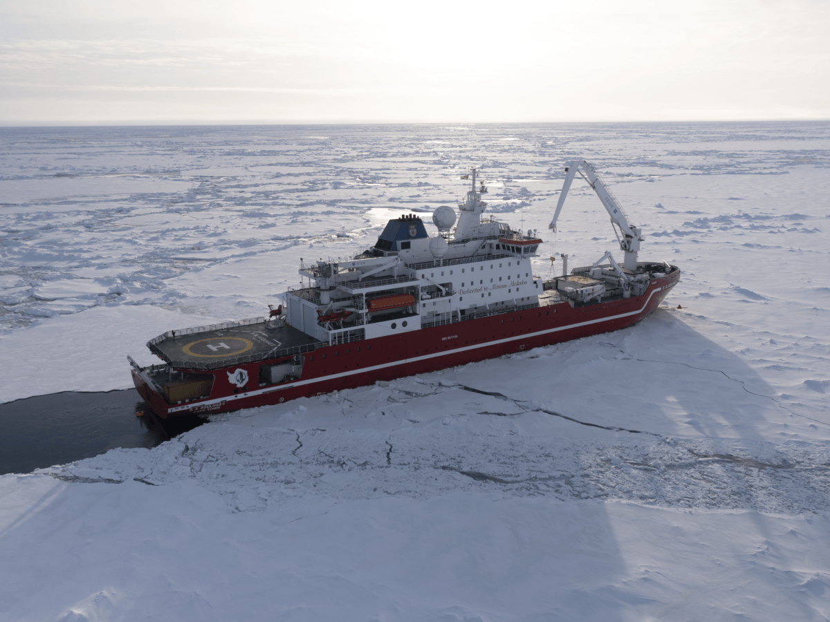 The South African polar research and logistics vessel SA Agulhas II, sailing through ice.