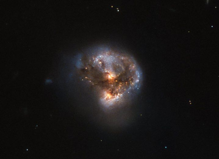 A megamaser image detected by the Hubble Space Telescope
