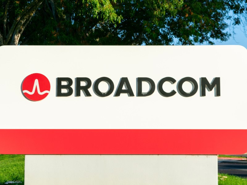 Chipmaker Broadcom to acquire cloud service giant VMware for $61bn