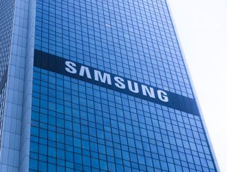 Samsung plans to keep up chip spending despite 2022 profit plunge