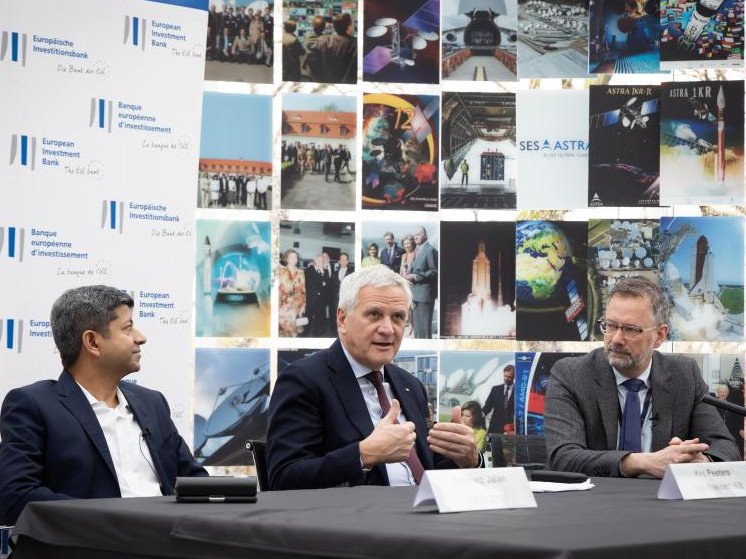 EIB meminjamkan €300 juta untuk membantu SES meluncurkan 3 satelit digital