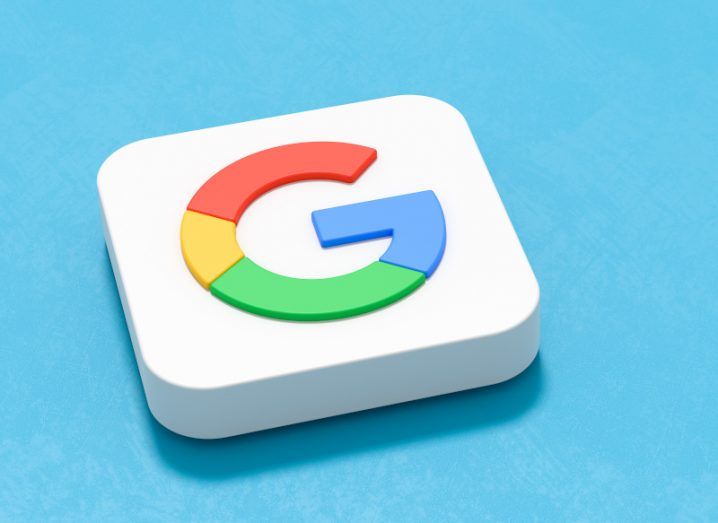 A small white tile with the Google ‘G’ symbol on it against a blue background.