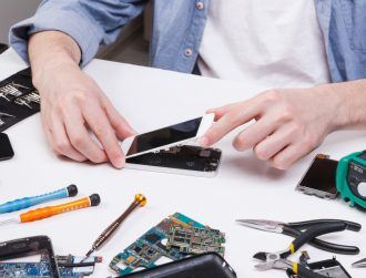 EU lawmakers approve right to repair rules to reduce waste
