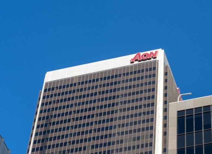 Aon logo on a tall building.